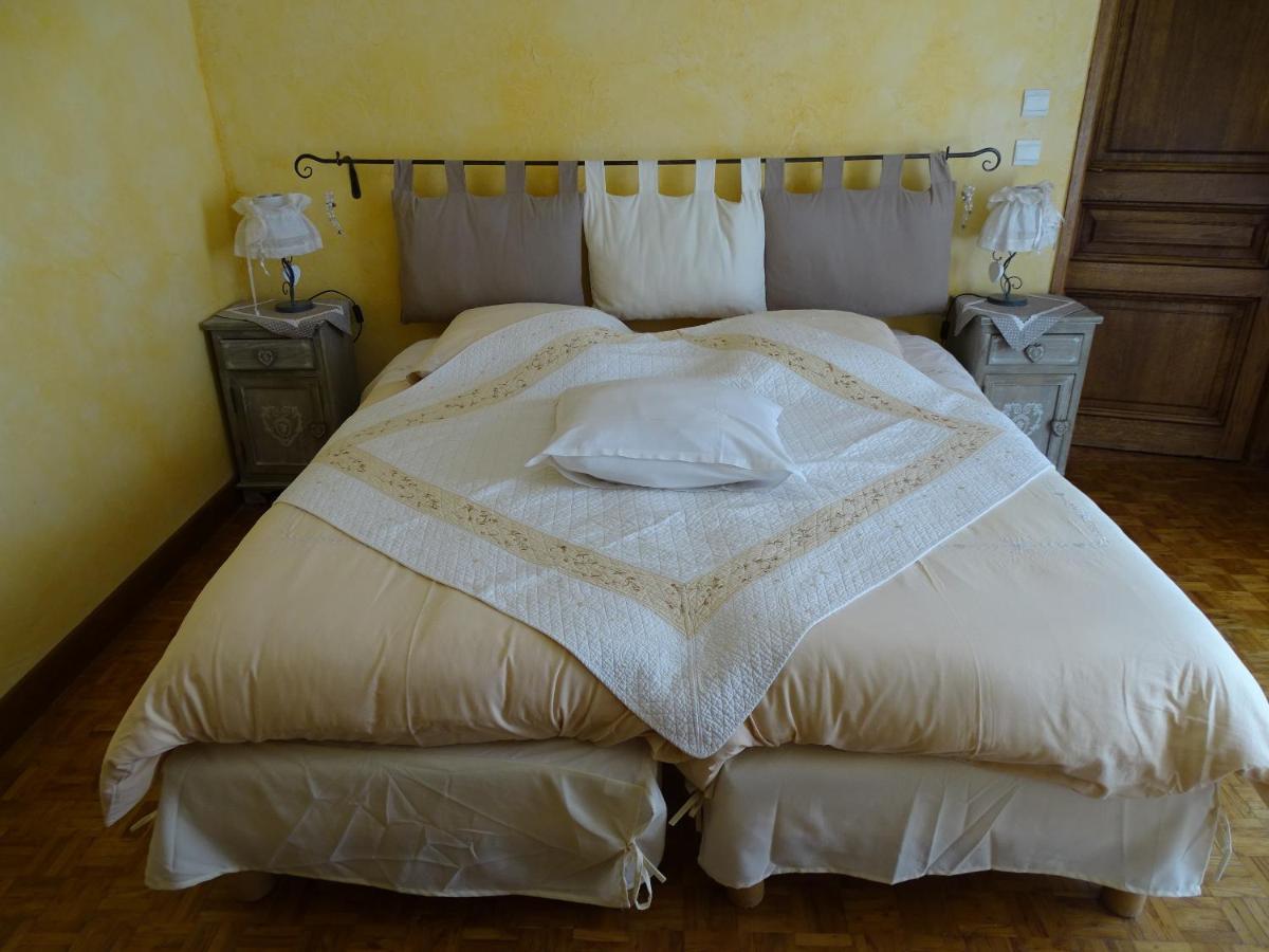 Hotel Aqui Sian Ben à Castellane Extérieur photo
